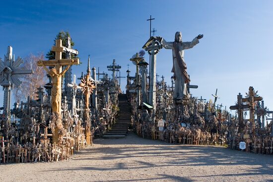 Hill of Crosses & Enchanting Jelgava Group Tour